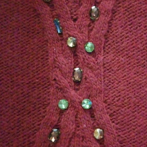 Sweater - Picture 4 of 4